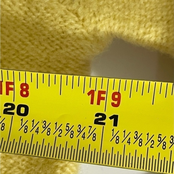 Bridgetown Collection sz lg sweater 100% wool yellow with gray accent trim - Picture 4 of 14